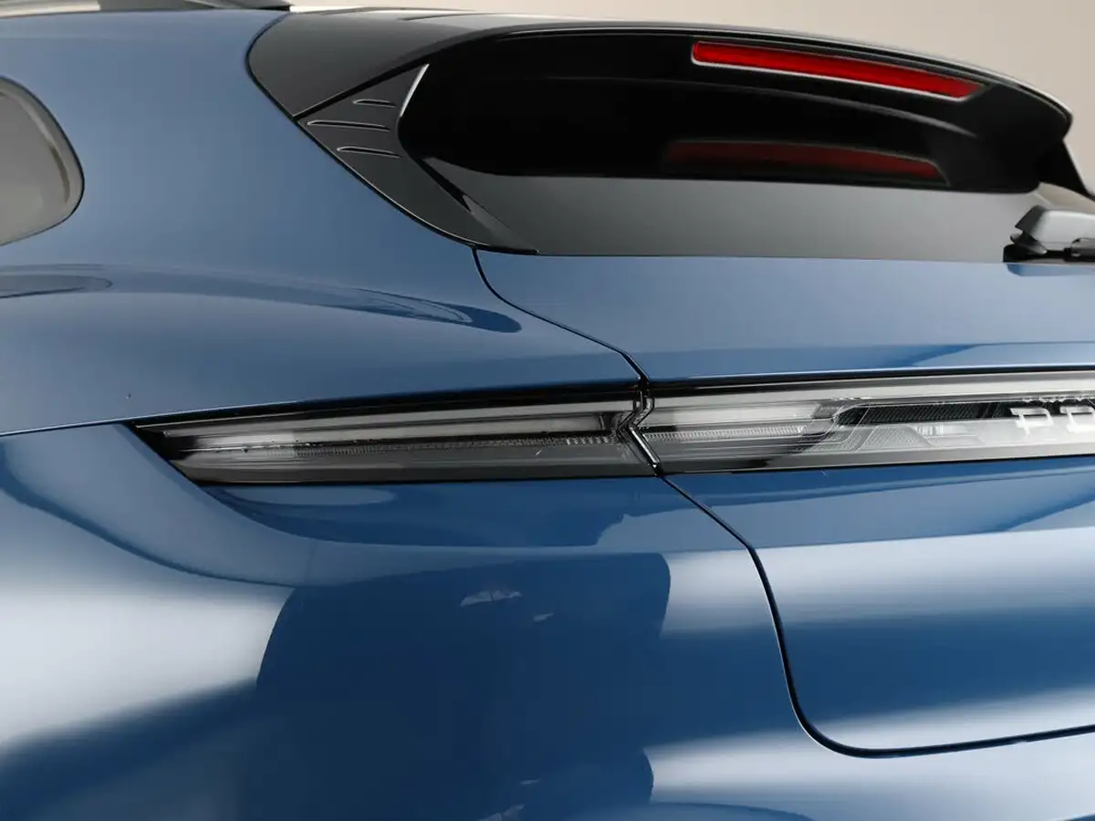2025-porsche-taycan-e-4s-cross-turismo-598ps-big-52