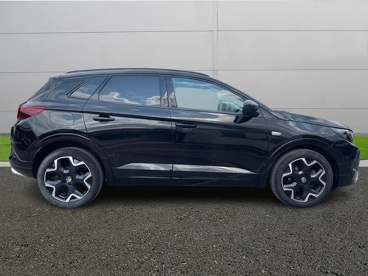 2022-vauxhall-grandland-12-ultimate-big-7