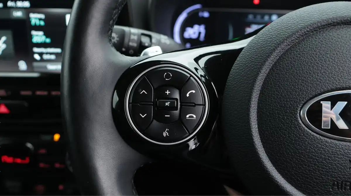 2021-kia-soul-ev-first-edition-big-23