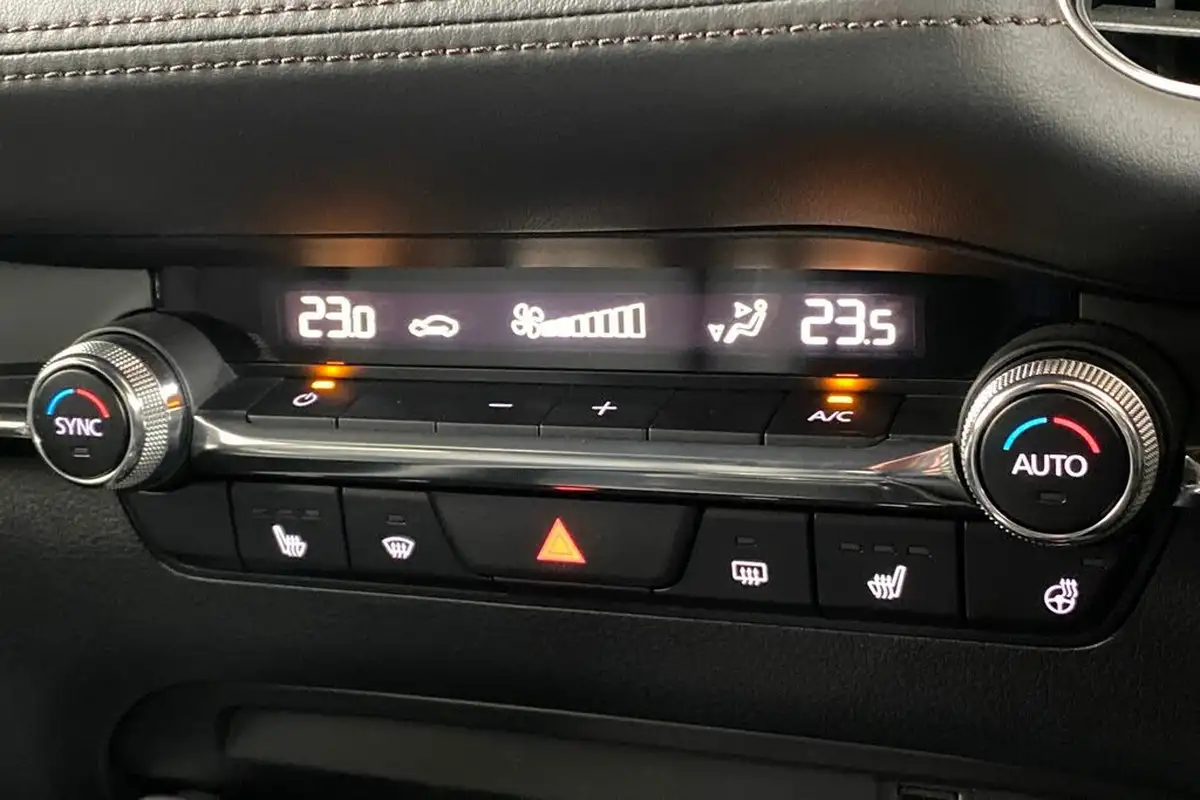 2021-mazda-mazda3-20-gt-sport-122ps-hatchback-5d-big-28