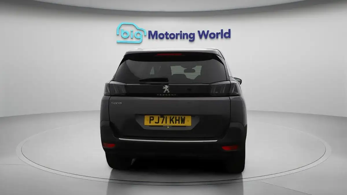 2021-peugeot-5008-suv-12-puretech-allure-premium-big-6