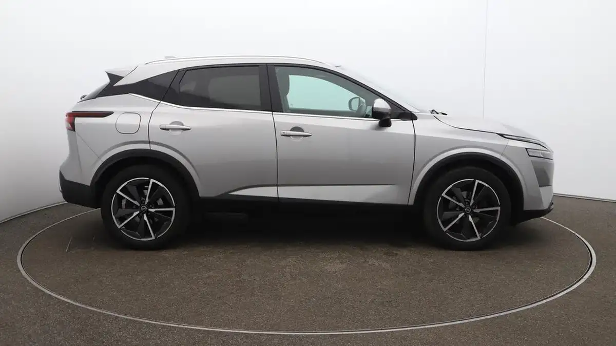 2022-nissan-qashqai-13-dig-t-tekna-158ps-big-40