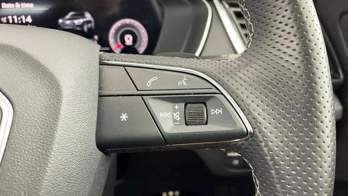 2023-audi-q5-20-45-tfsi-s-line-station-wagon-big-11