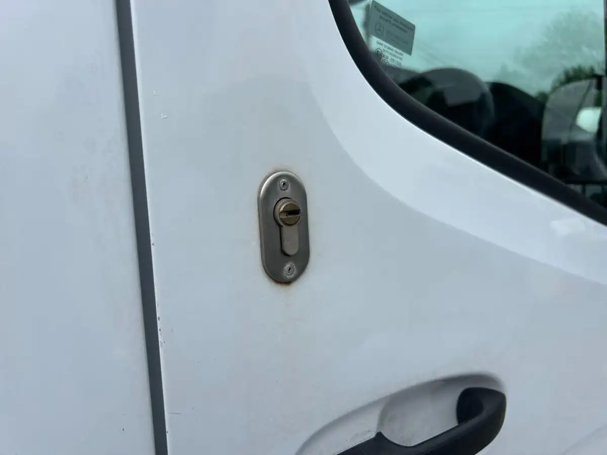 2020-mercedes-benz-sprinter-20cdi-315-l1h1-progressive-big-23
