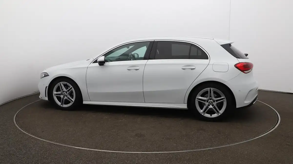 2019-mercedes-benz-a-class-13-a200-amg-line-premium-hatchback-5d-big-49