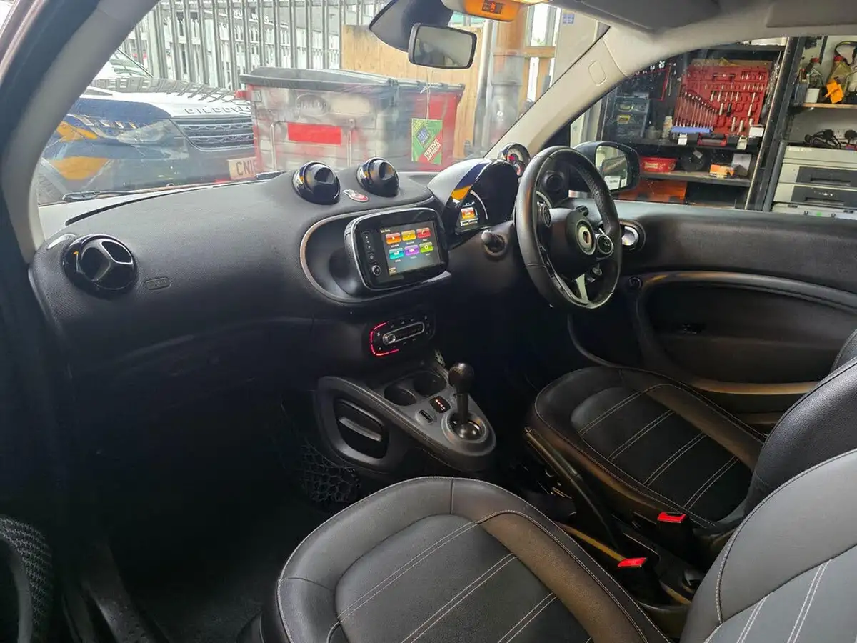 2017-smart-fortwo-09-prime-sport-90bhp-premiumss-coupe-twinamic-big-23