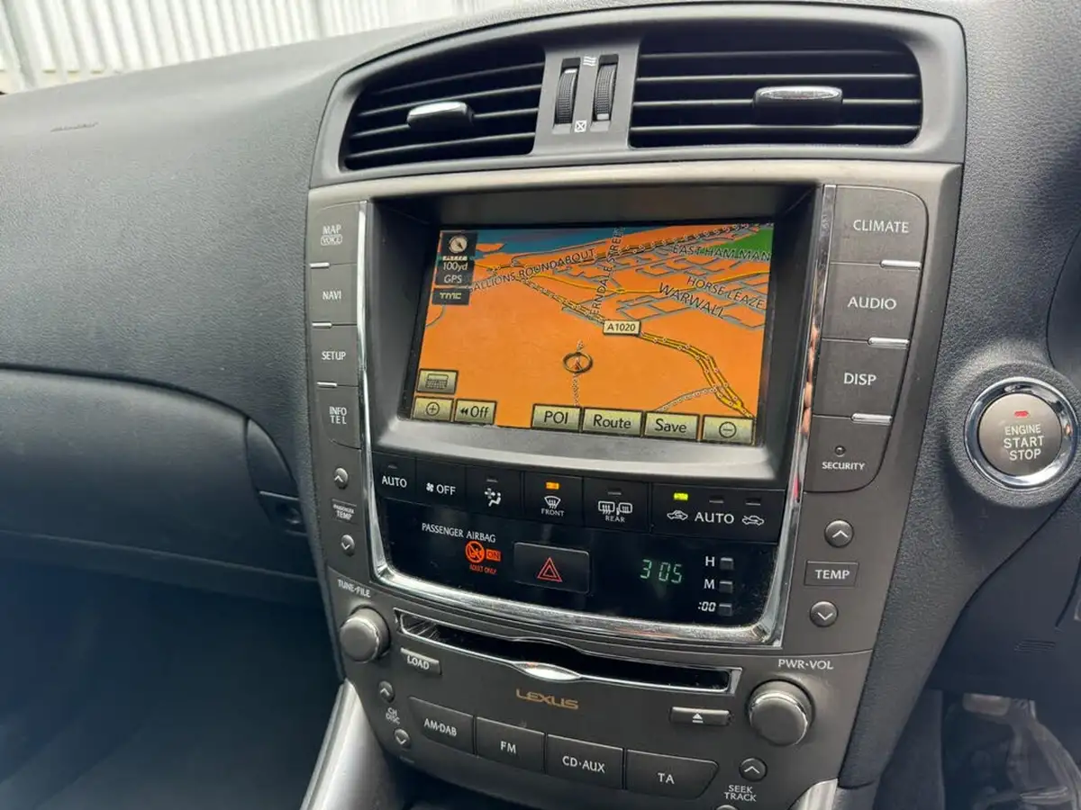 2010-lexus-is-250-25-se-i-dab-saloon-4d-auto-big-34