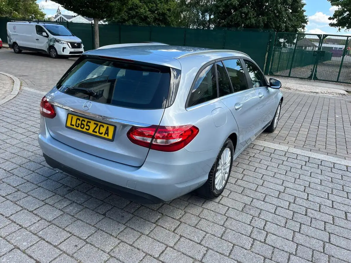 2015-mercedes-benz-c-class-20-c200-se-184ps-executivess-estate-5d-7g-tronic-plus-big-13