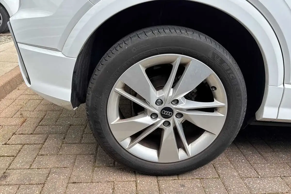 2024-audi-q2-10-30-tfsi-s-line-110ps-big-4
