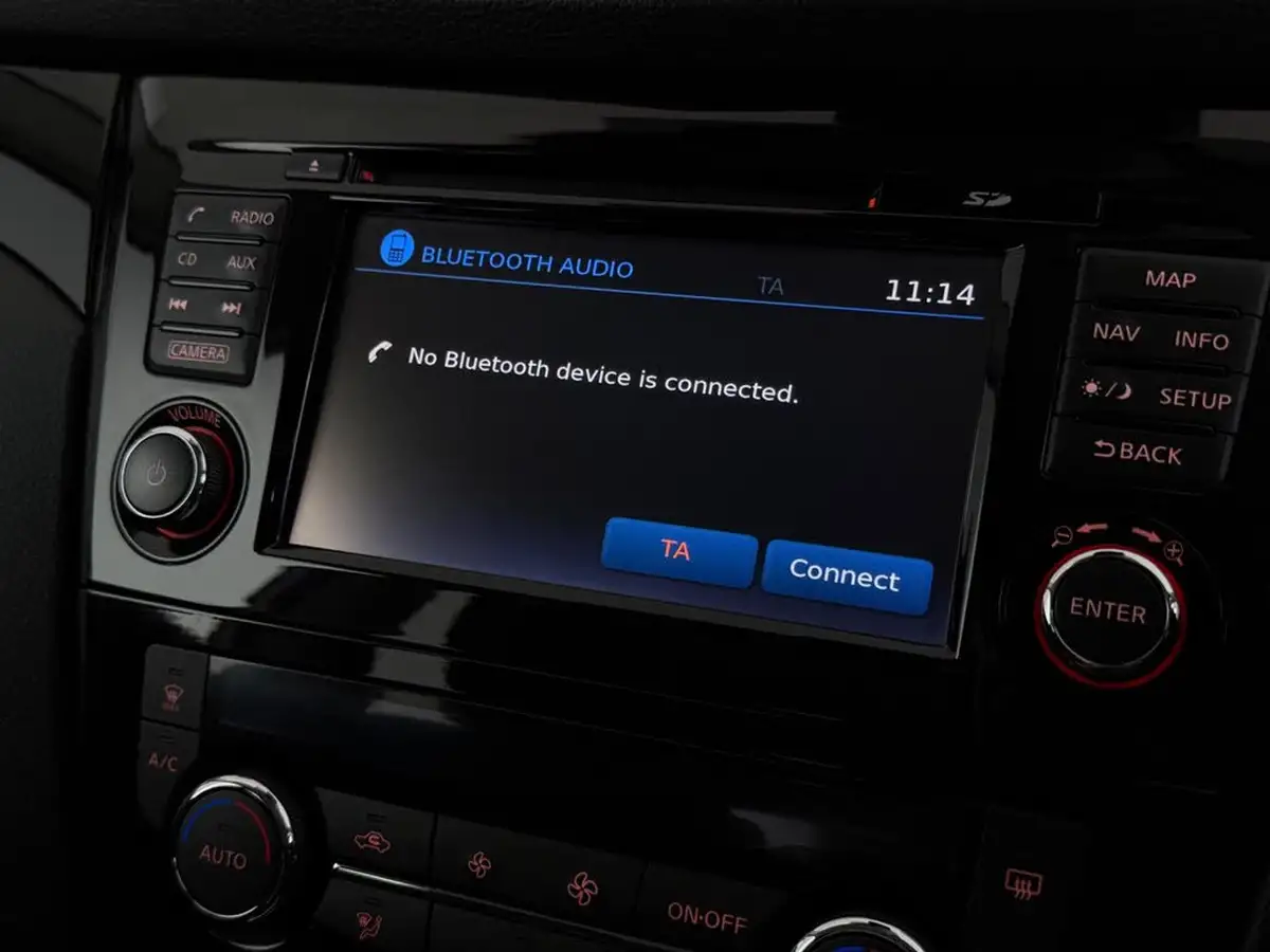 2016-nissan-qashqai-12-dig-t-n-connecta-xtronic-cvt-big-34