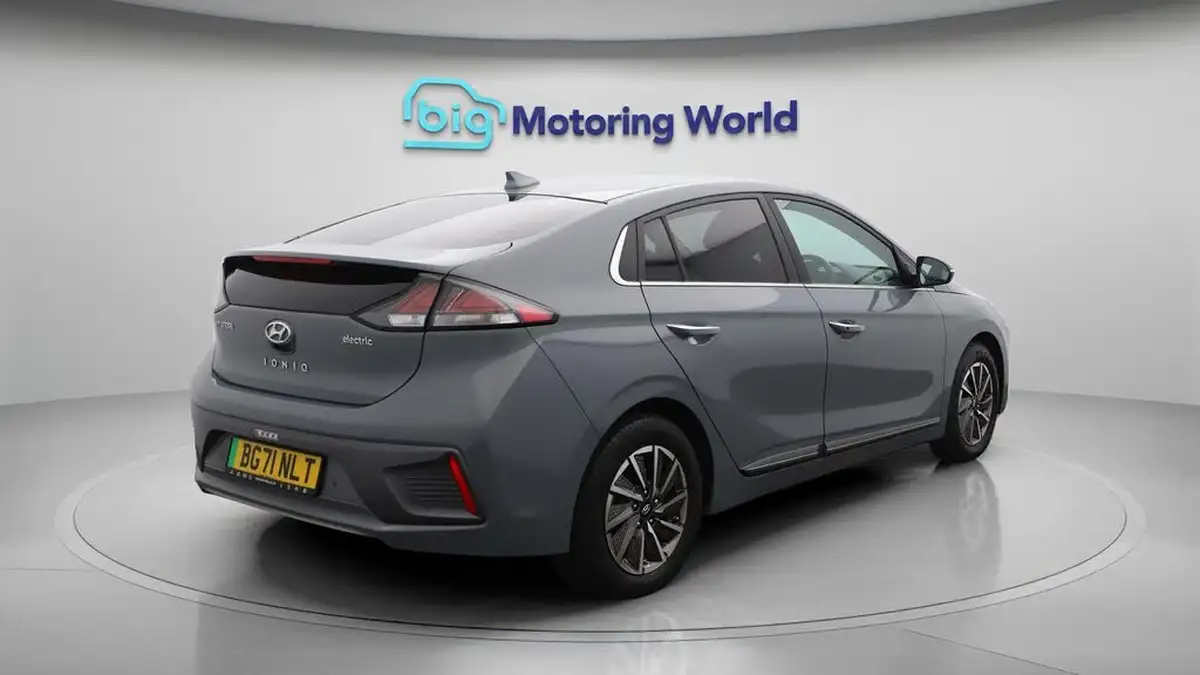 2021-hyundai-ioniq-e-premium-electric-100kw-big-7