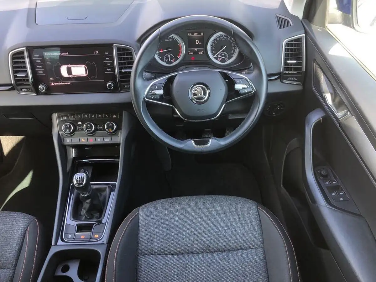 2021-skoda-karoq-15-tsi-se-drive-big-12
