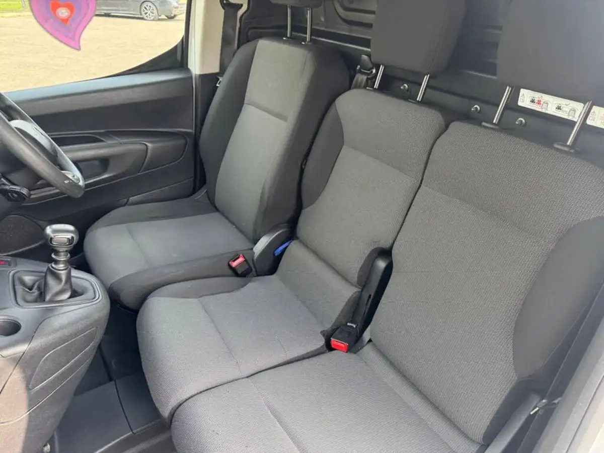 2020-citroen-berlingo-12-puretech-1000-enterprise-big-13