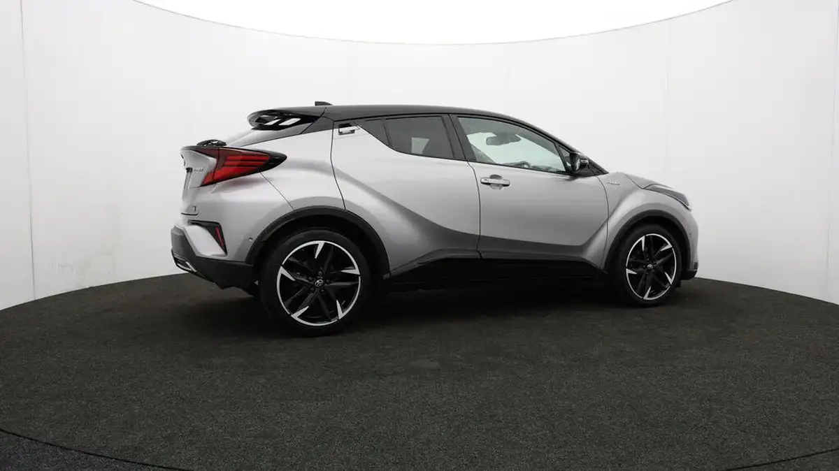 2022-toyota-c-hr-18-vvt-i-gr-sport-big-30