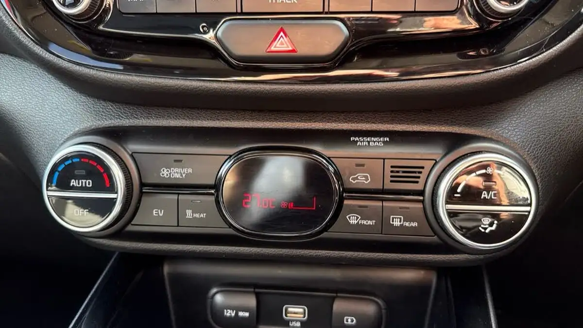 2022-kia-soul-ev-maxx-big-39