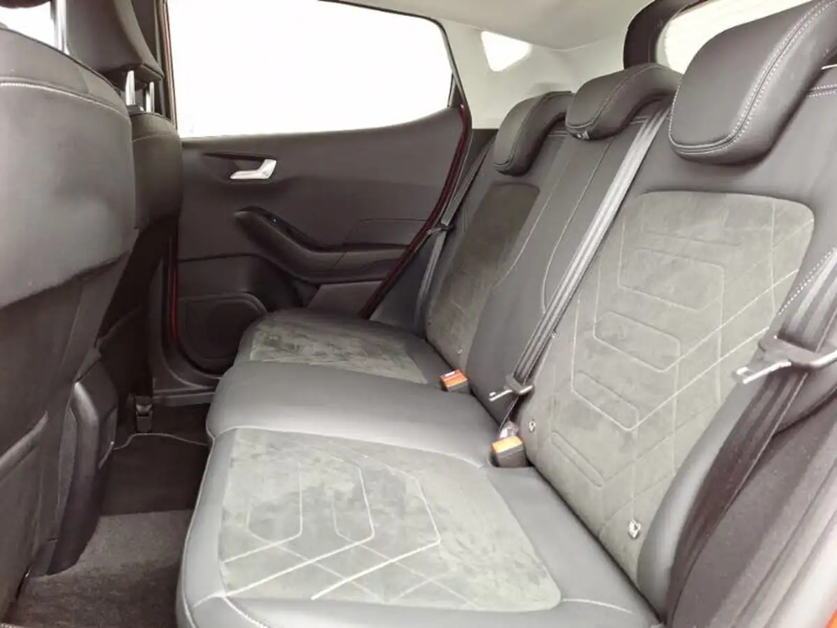 2022-ford-fiesta-10t-titanium-vignale-125ps-hybrid-mhev-powershift-big-5