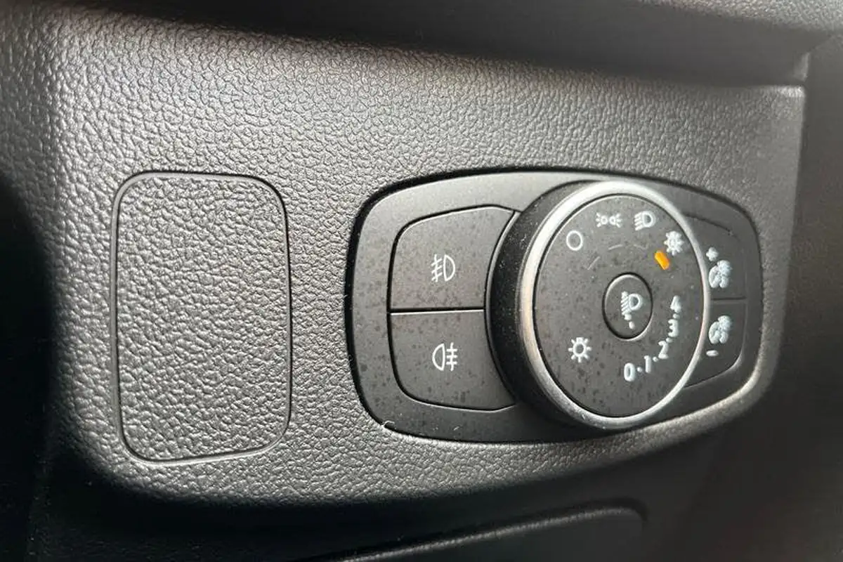 2020-ford-focus-10t-active-edition-125ps-hybrid-mhev-hatchback-big-23
