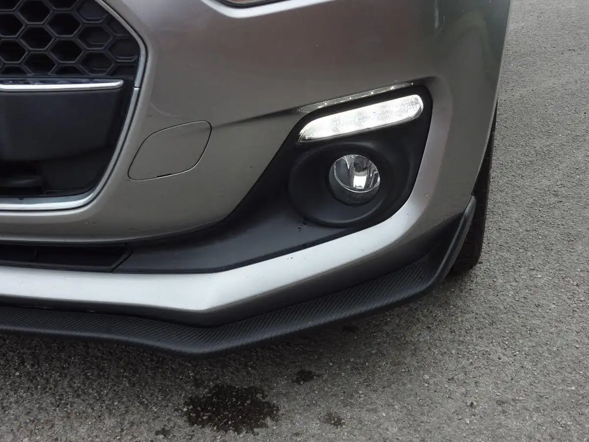 2019-suzuki-swift-12-dualjet-attitude-big-6