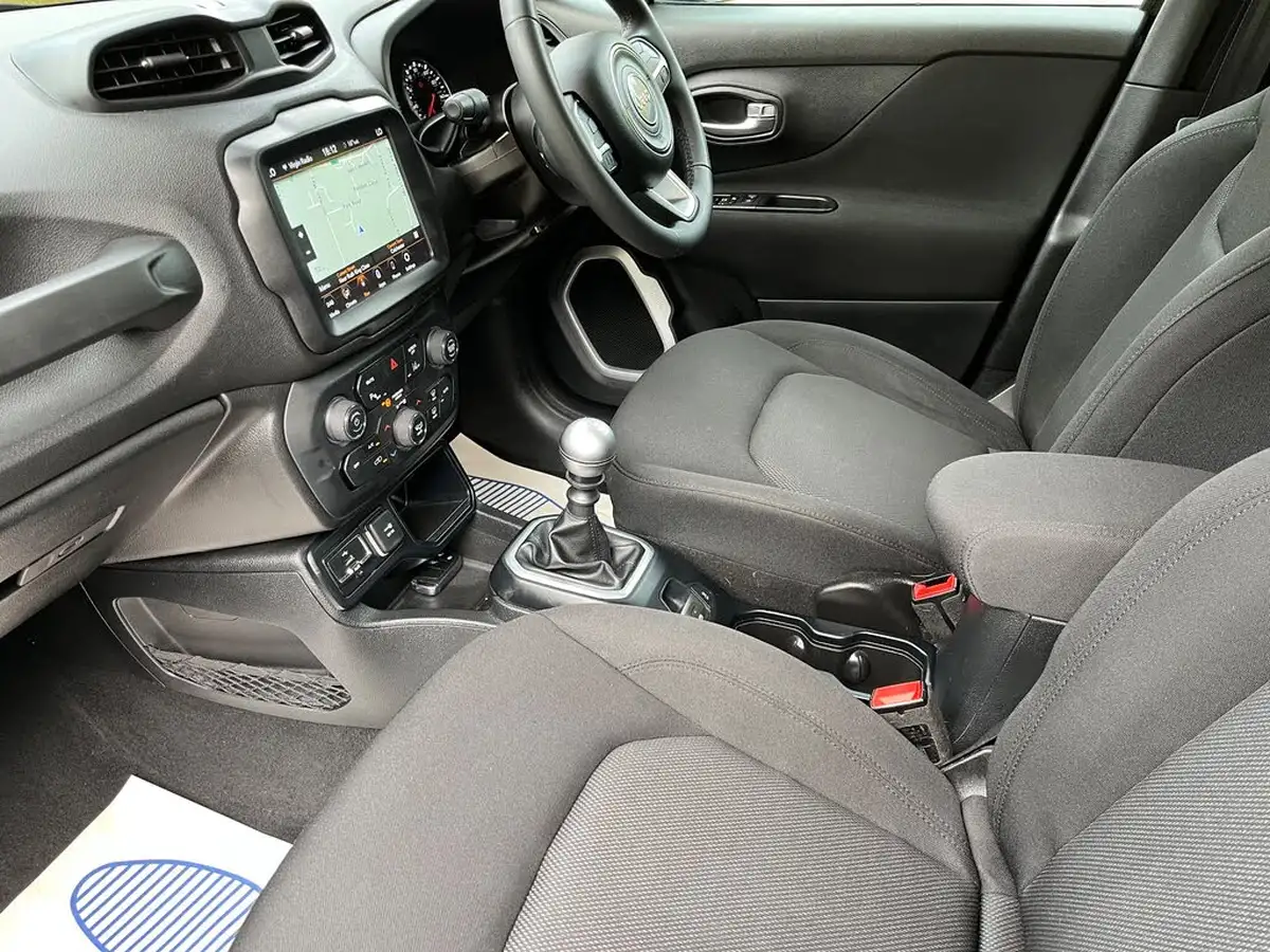 2018-jeep-renegade-10-gse-longitude-big-9