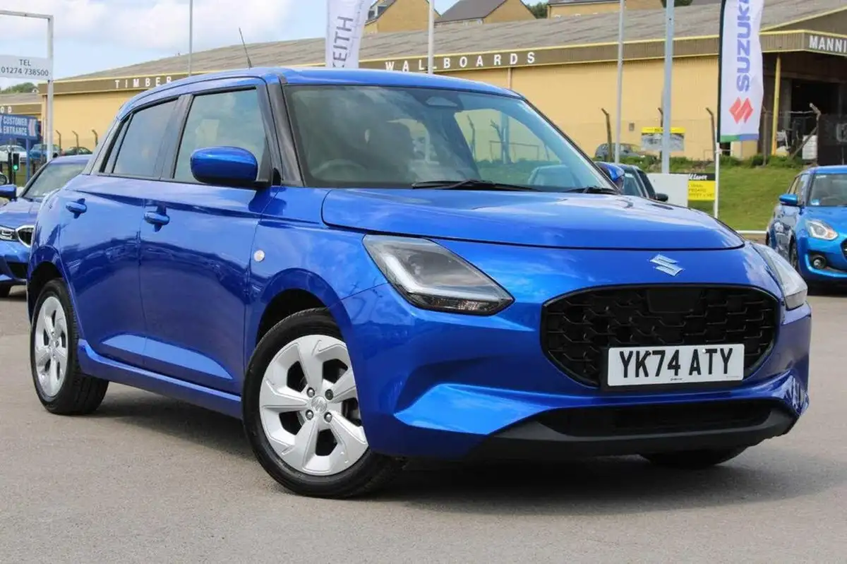 2024-suzuki-swift-12-motion-big-0