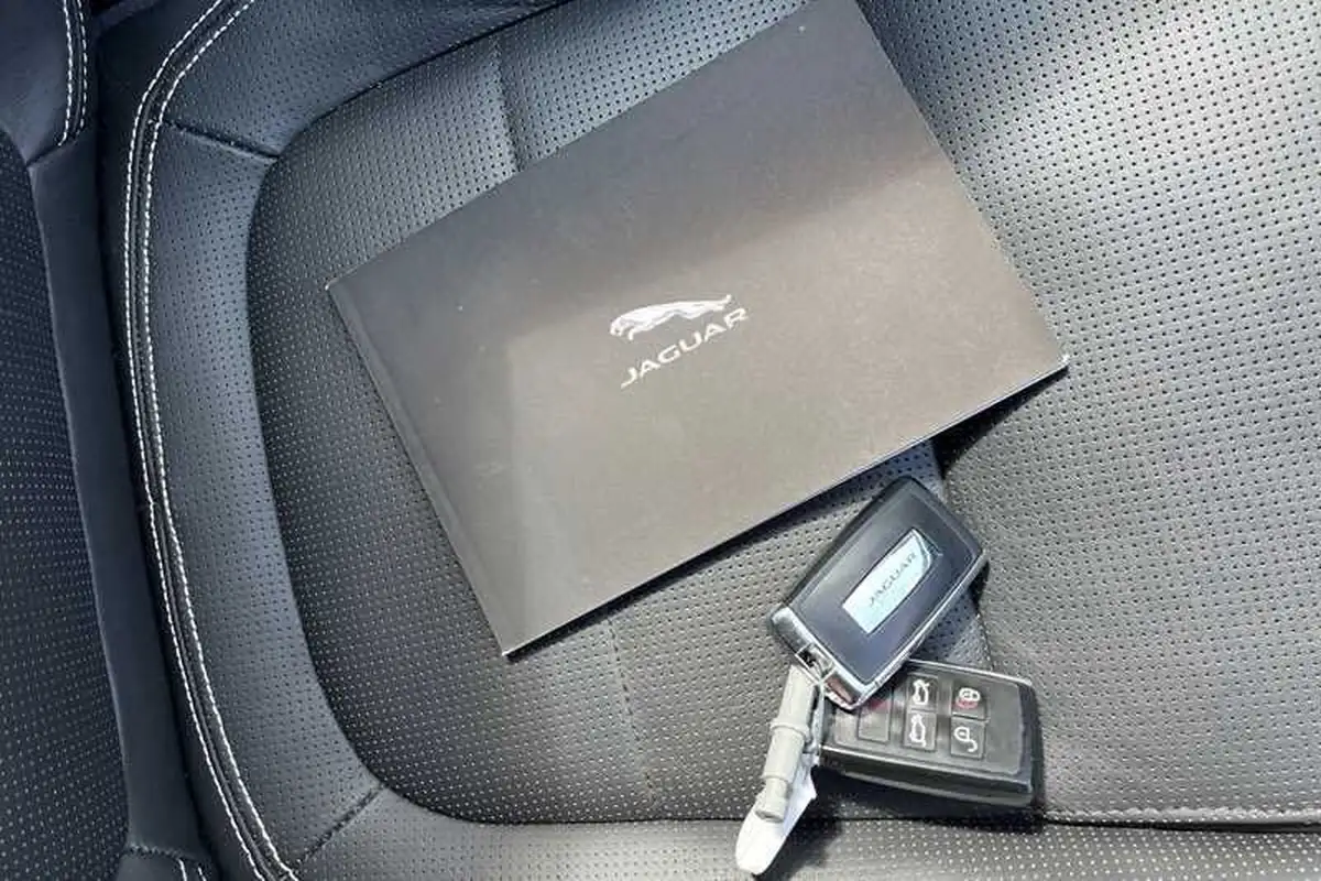 2019-jaguar-i-pace-ev400-hse-big-35