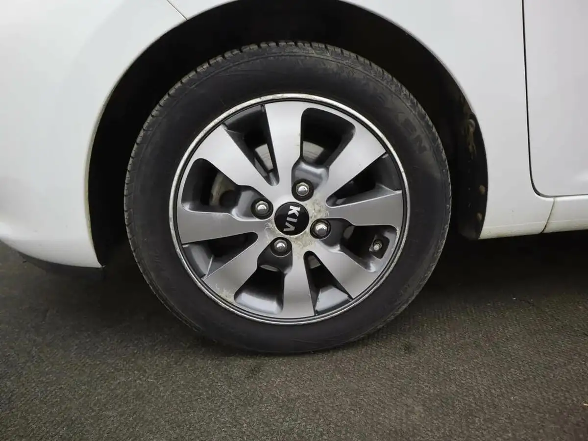 2016-kia-picanto-10-se-big-6