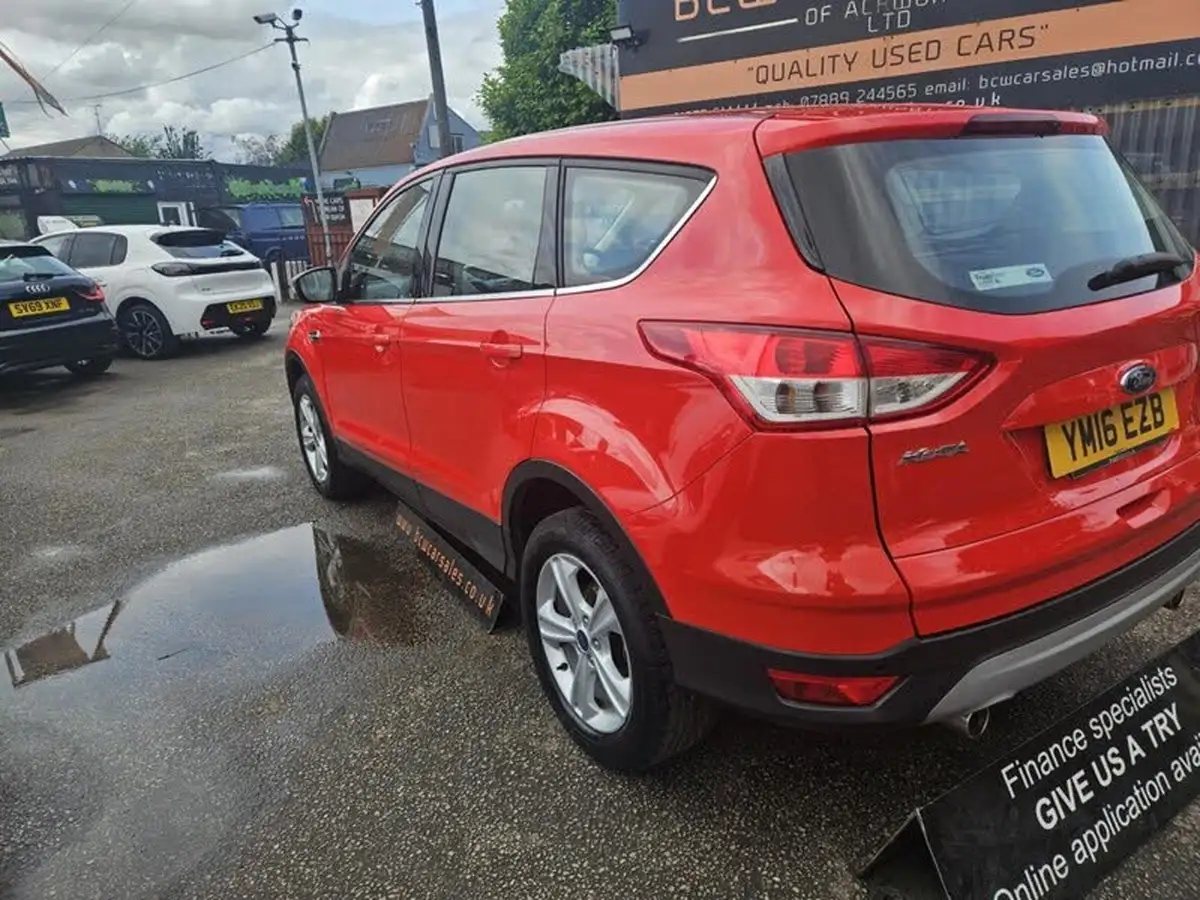 2016-ford-kuga-20tdci-zetec-big-8