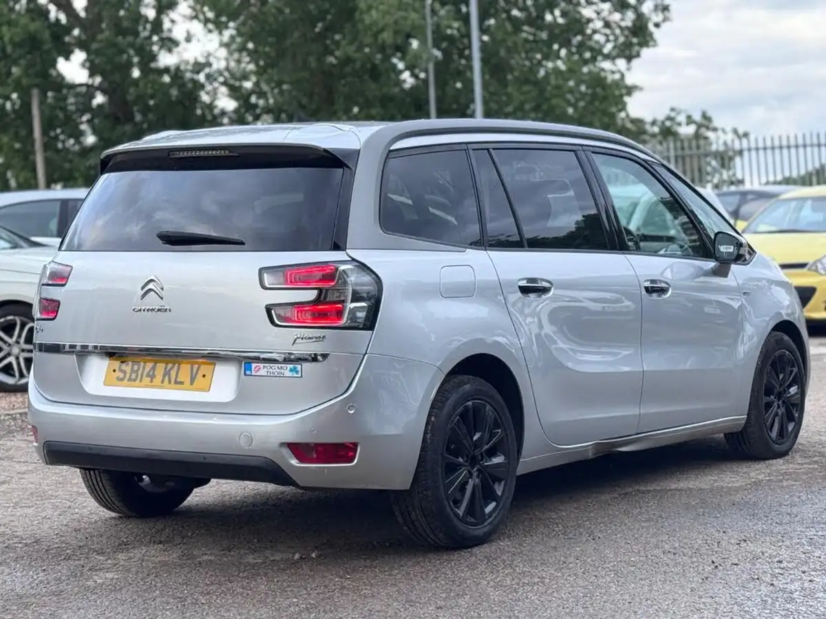 2014-citroen-grand-c4-picasso-16e-hdi-exclusive-etg6-big-11
