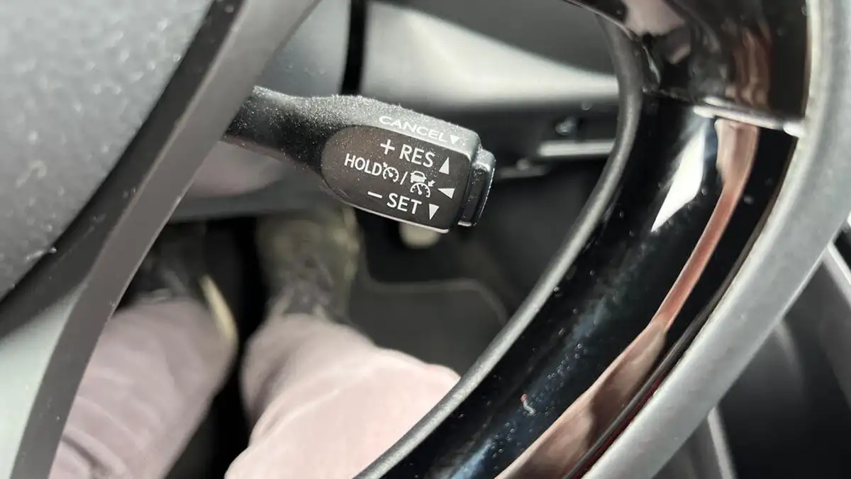 2022-toyota-c-hr-18-vvt-i-excel-big-49