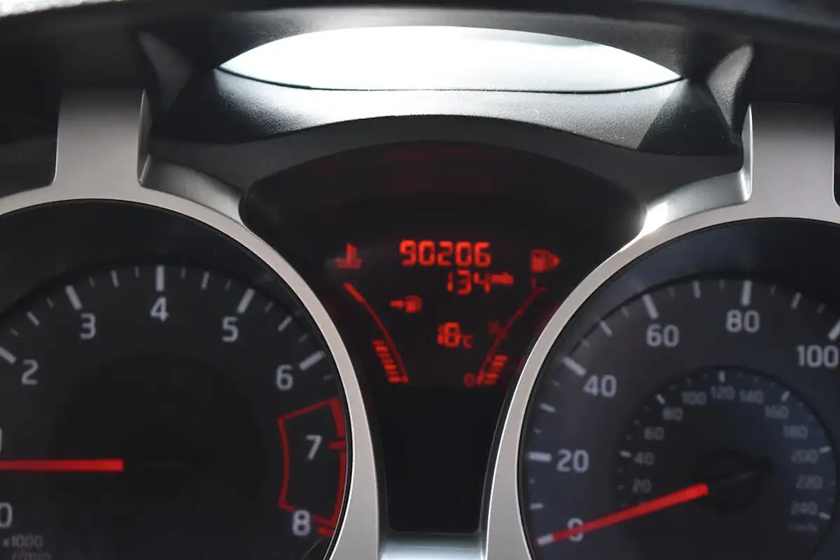 2011-nissan-juke-16-acenta-16v-1598cc-big-9