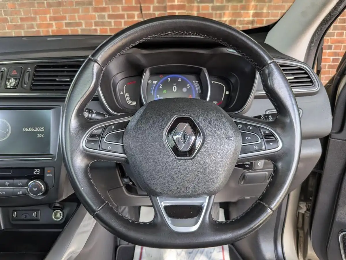 2018-renault-kadjar-12-tce-signature-nav-1197cc-edc-auto-big-41
