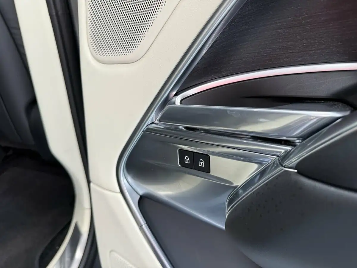 2022-land-rover-range-rover-30-d350-hse-big-12