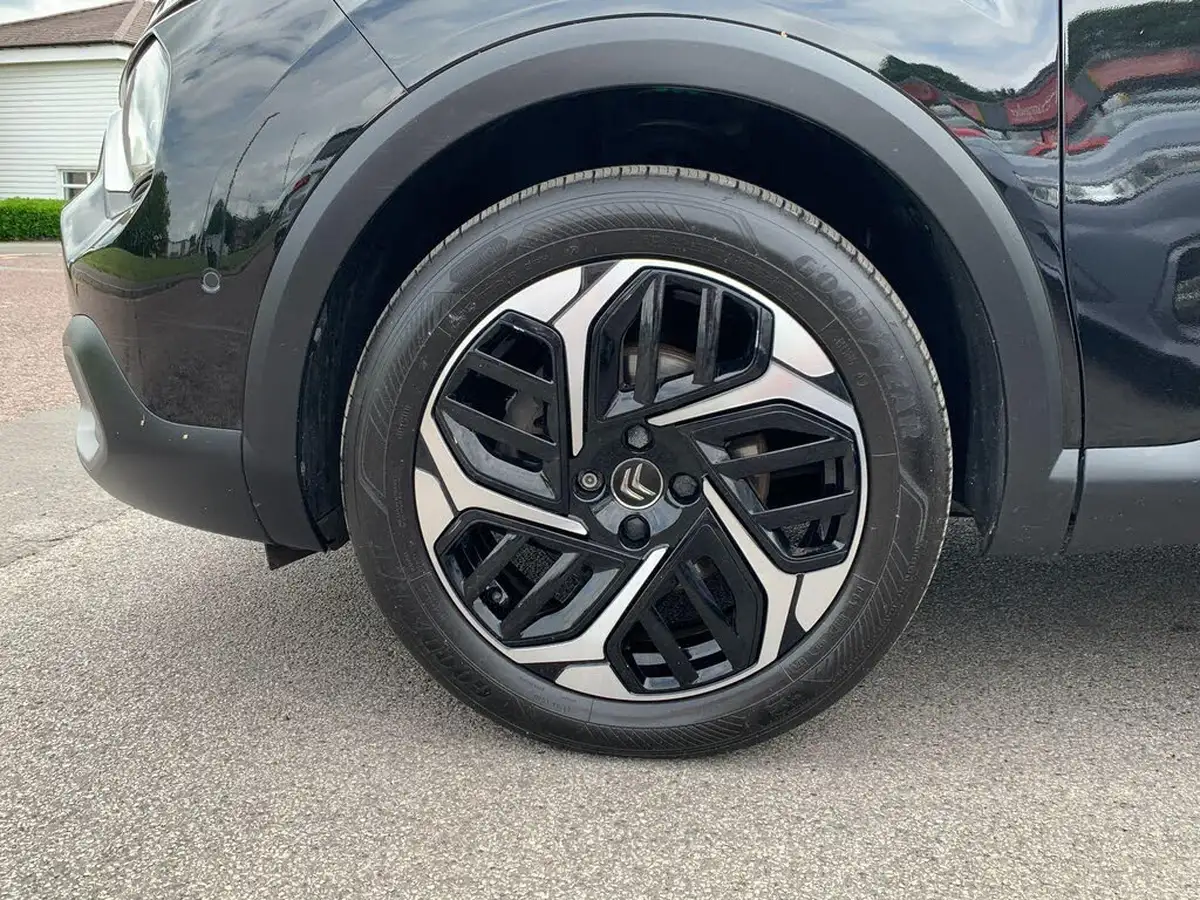 2021-citroen-c4-12-puretech-shine-130ps-big-29