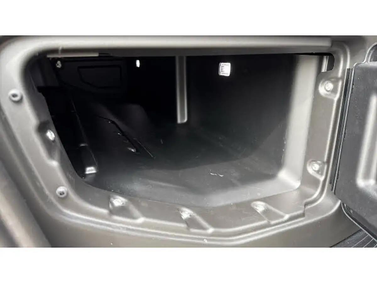 2024-land-rover-110-defender-30-d300-hard-top-x-dynamic-hse-110-big-41