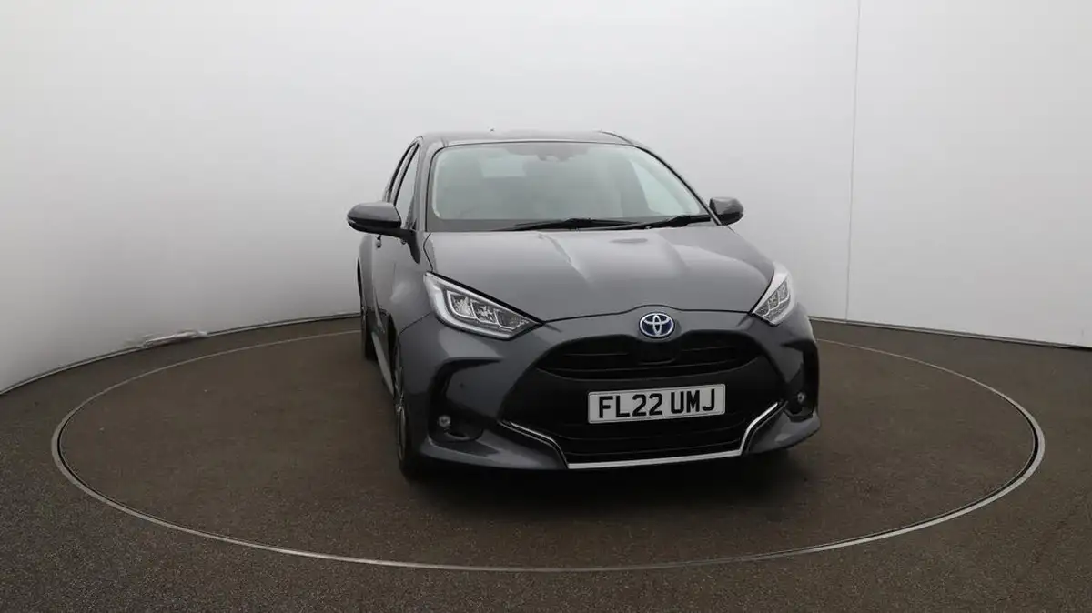 2022-toyota-yaris-15-vvt-i-excel-big-33