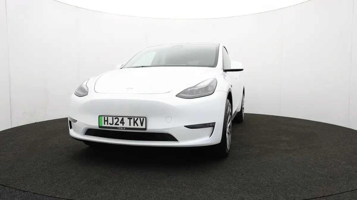 2024-tesla-model-y-e-long-range-306bhp-awd-big-52