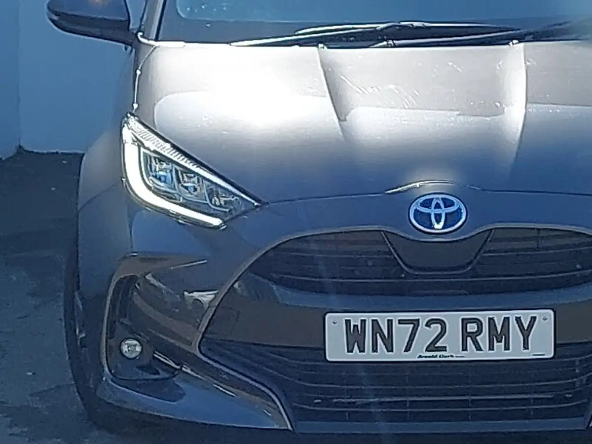 2022-toyota-yaris-15-vvt-i-design-big-13