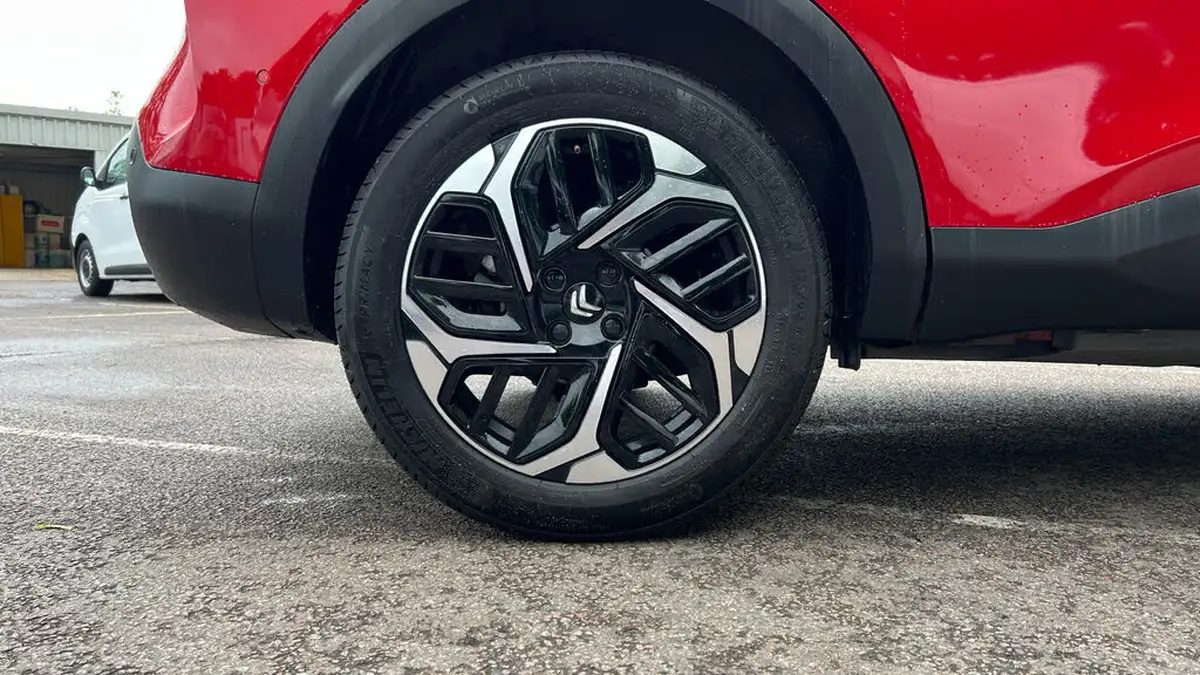 2024-citroen-c4-12-puretech-max-130ps-ss-eat8-big-16