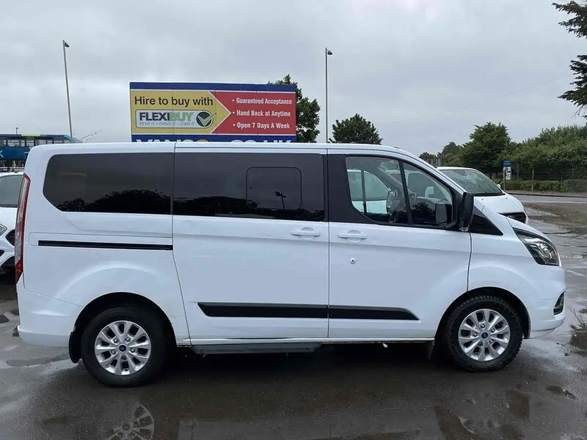2018-ford-tourneo-custom-20tdci-320-l2-zetec-130ps-big-8