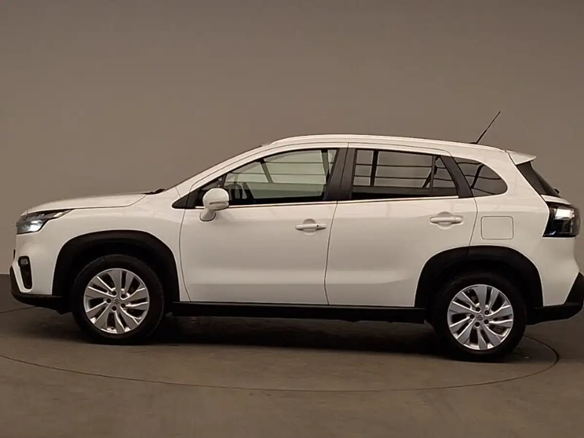 2024-suzuki-s-cross-15-motion-big-3