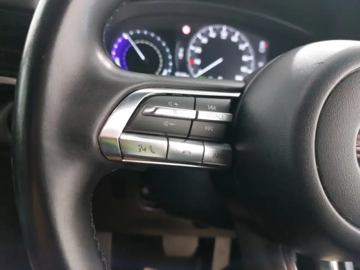 2022-mazda-mx-30-e-se-l-lux-big-12
