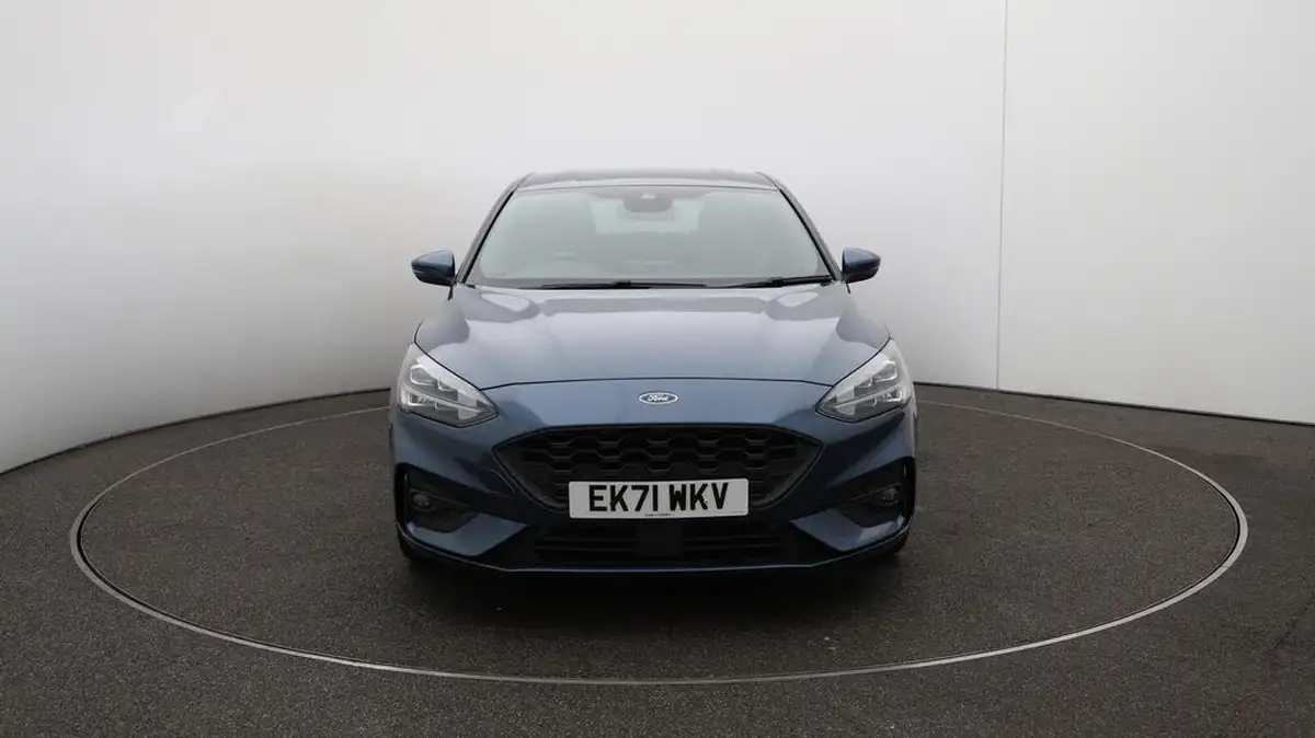 2020-ford-focus-15-st-line-x-hatchback-big-40