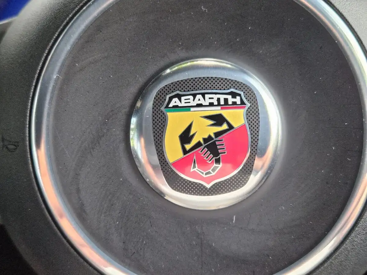 2016-abarth-595-14-tjet-big-29