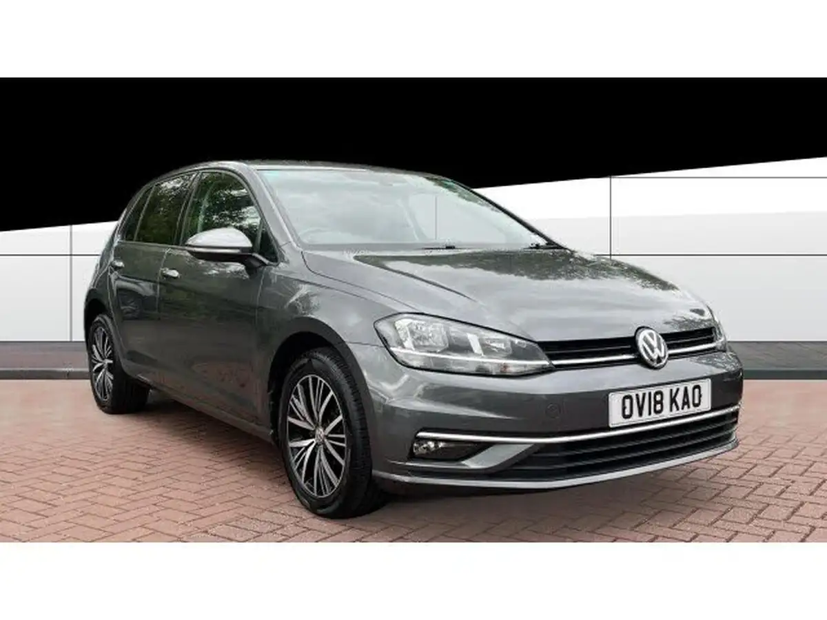 2018-volkswagen-golf-10-tsi-se-nav-110ps-ss-hatchback-5d-big-0