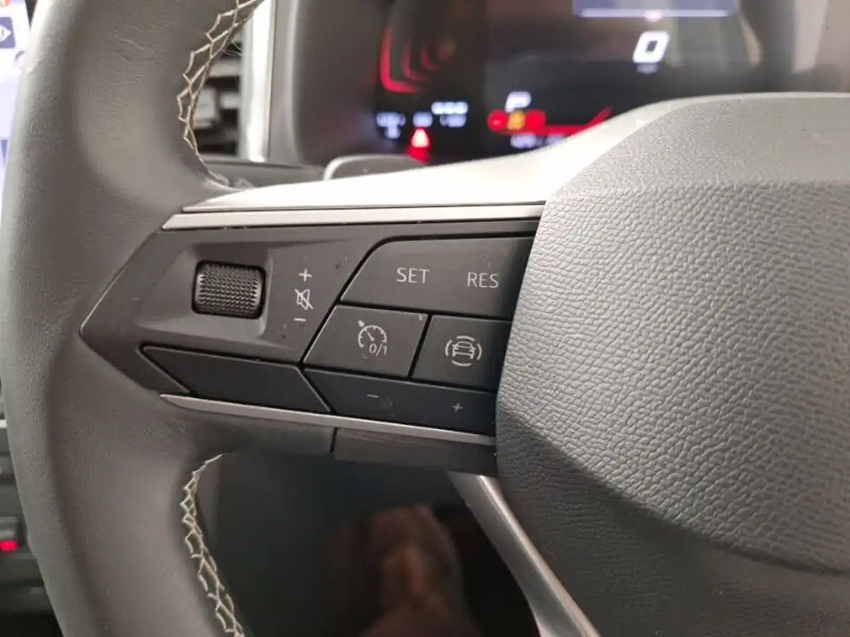 2024-seat-ateca-15-ecotsi-se-technology-dsg-big-11