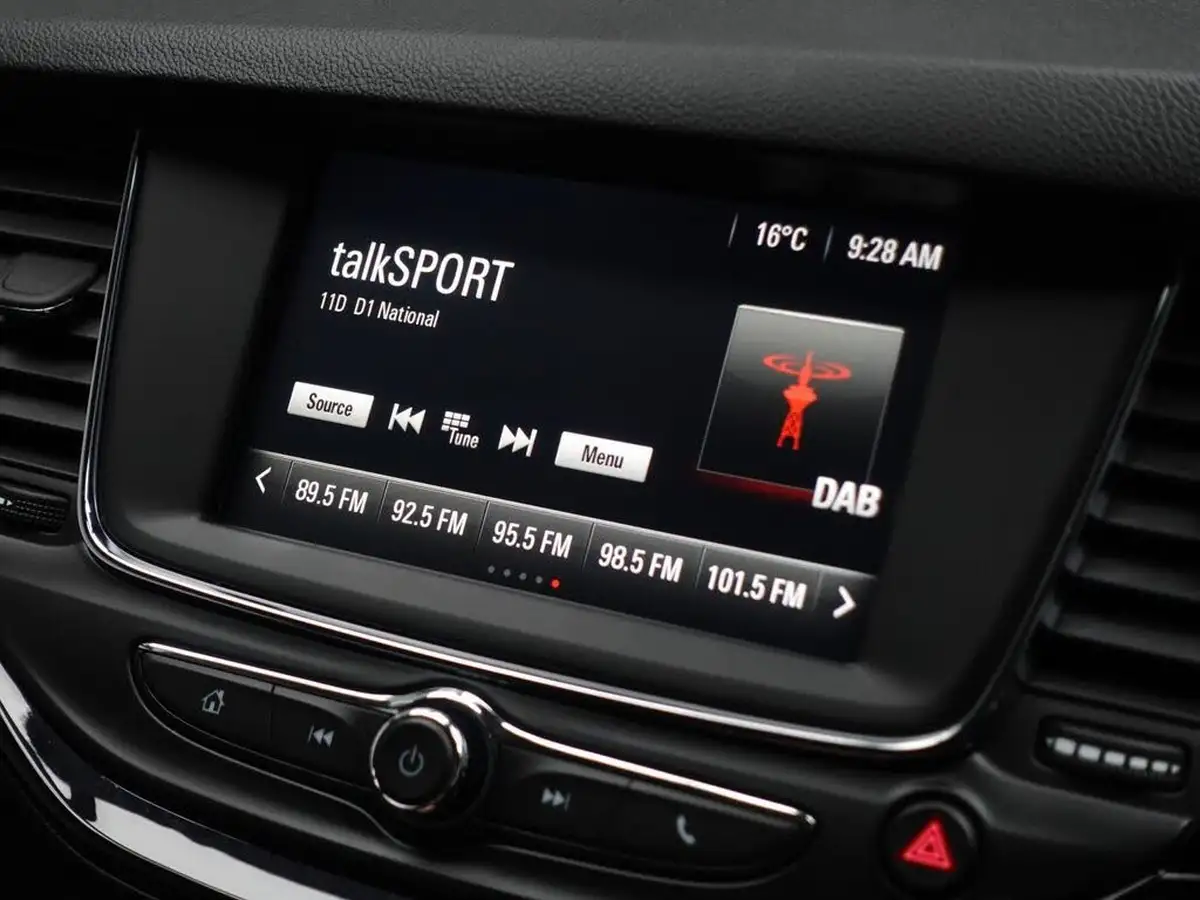 2019-vauxhall-astra-14i-16v-turbo-sri-nav-ss-hatchback-big-26