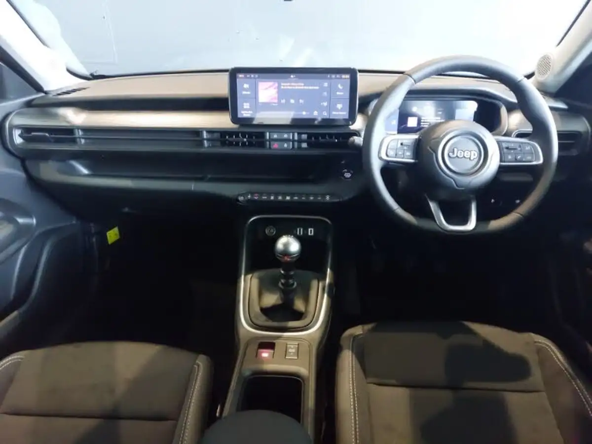 2025-jeep-avenger-12-gse-altitude-big-2