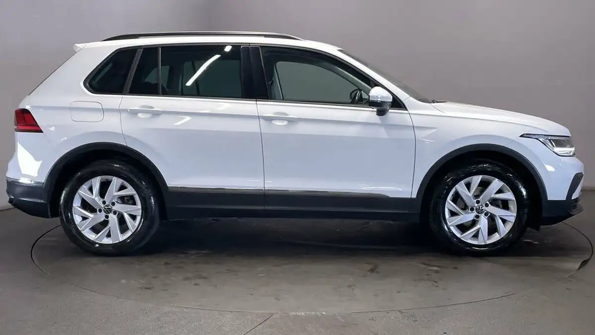2021-volkswagen-tiguan-15-tsi-life-150ps-dsg-big-8
