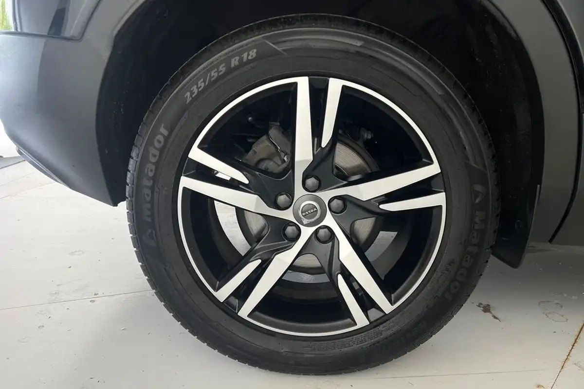 2022-volvo-xc40-15-t3-r-design-auto-big-25
