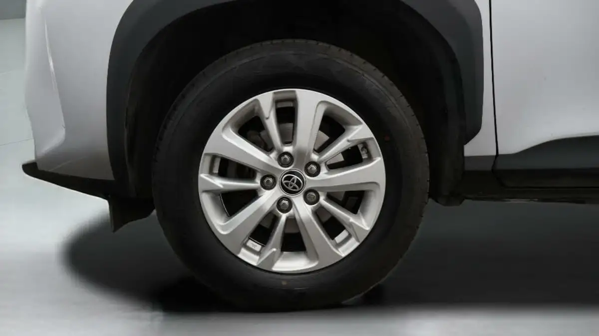 2022-toyota-yaris-cross-15-vvt-i-icon-big-18